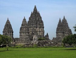 Candi Prambanan Dibangun dalam Satu Malam